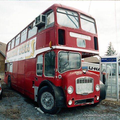 Belleville - Dundas Street - double-decker bus (2005)