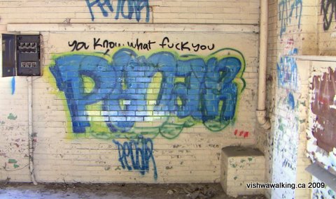 Dow, graffiti